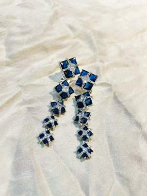 Stunning stone earrings 